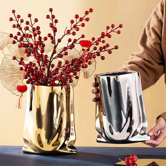 Grand vase en céramique doré et argenté pour les fêtes