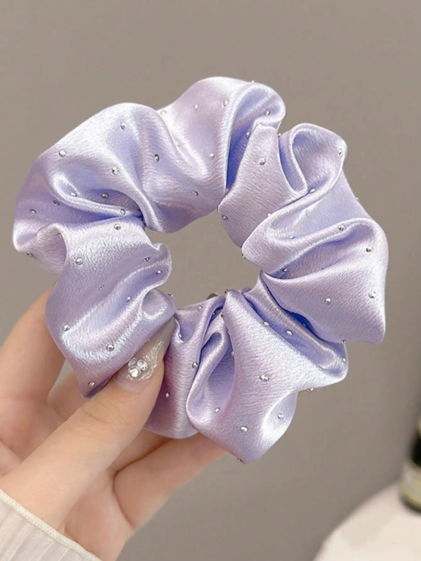 Haargummi aus Seidensatin mit Strasssteinen – Schwarzes elastisches Haargummi