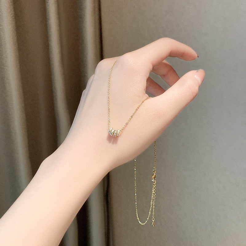 14K Gold Round Pendant Necklace