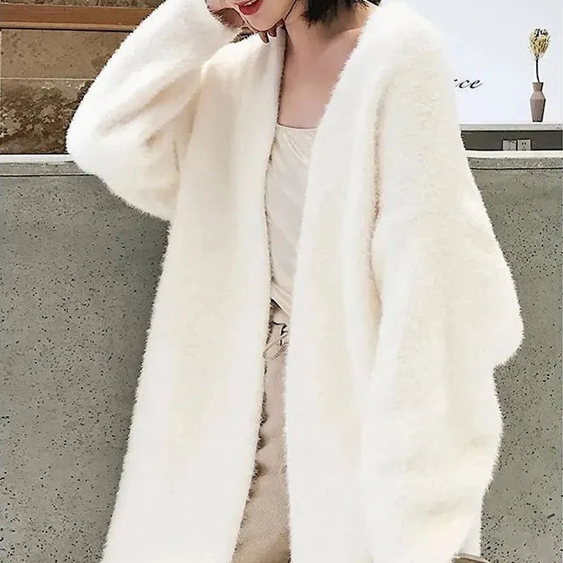 Ensemble de cardigan long blanc d'hiver confortable