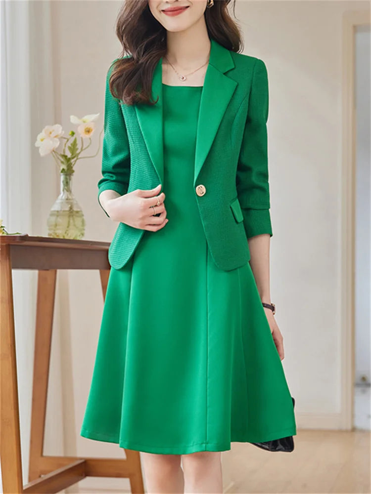 Costume Chic Minimaliste Pour Femme - Élégance Parfaite Au Travail