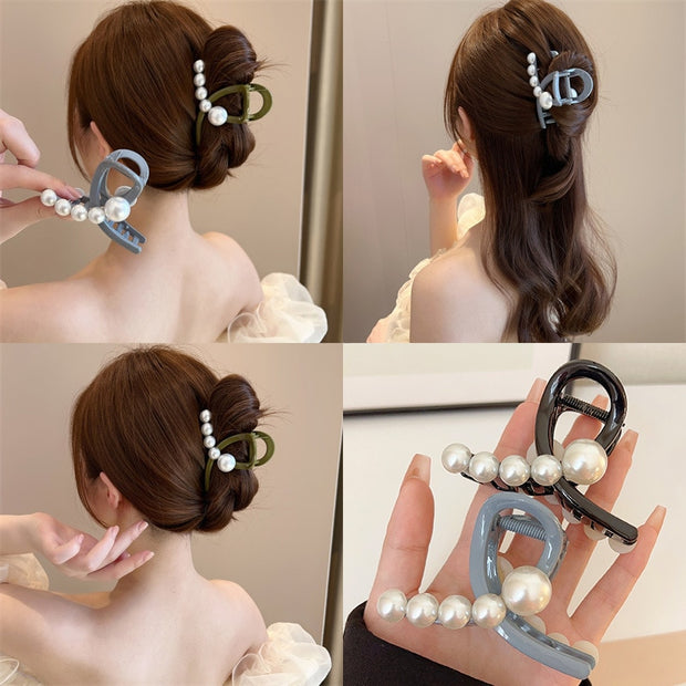 Pearl Crossing Hair Claw