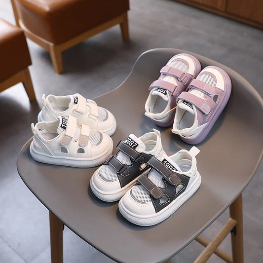 Mesh-Sneakers Rutschfeste, weiche Sohle Atmungsaktive Kinderschuhe