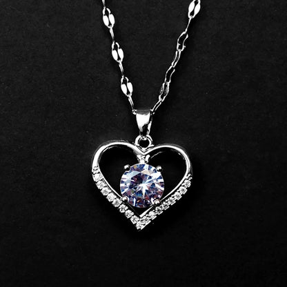 Collier pendentif coeur en acier inoxydable - Chaîne lèvres dorées