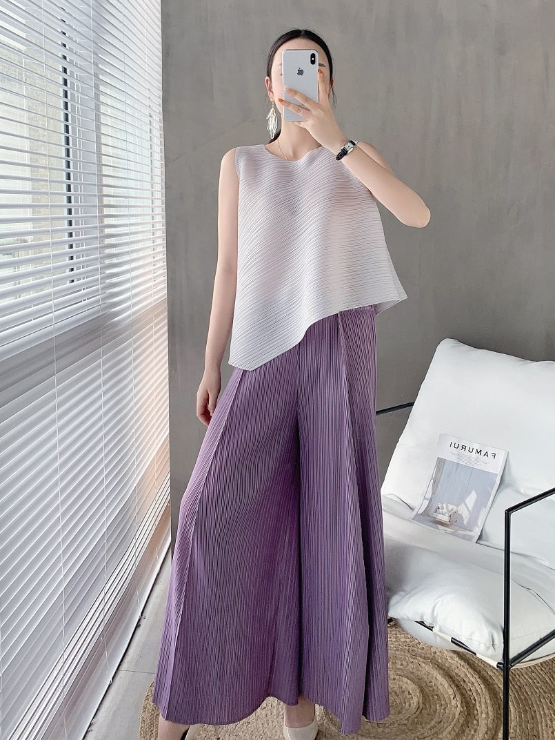 Summer Pleated Tops: Korean Aesthetic