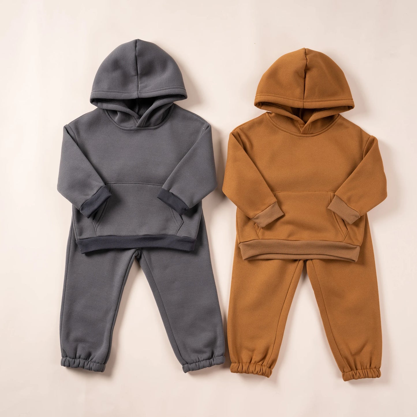 Vêtements d'hiver pour tout-petits avec pull à capuche en peluche