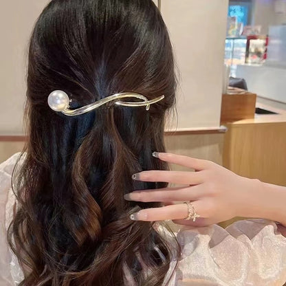 Pearl Crystal Metal Hair Claw