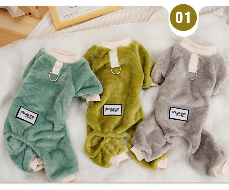 Luxuriöses Haustier-Pyjama und super saugfähiges Handtuch-Set