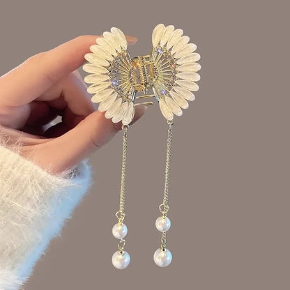 Chic Butterfly Pearl Tassel Hair Clip