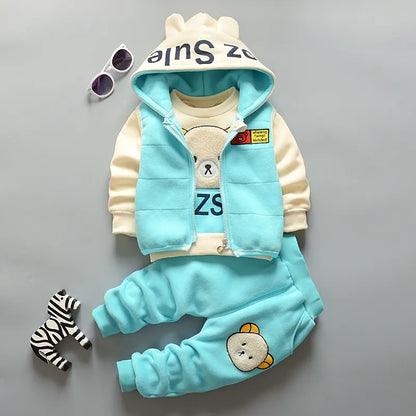 Winter-Sweatshirt und -Hose für Ihr neues Baby