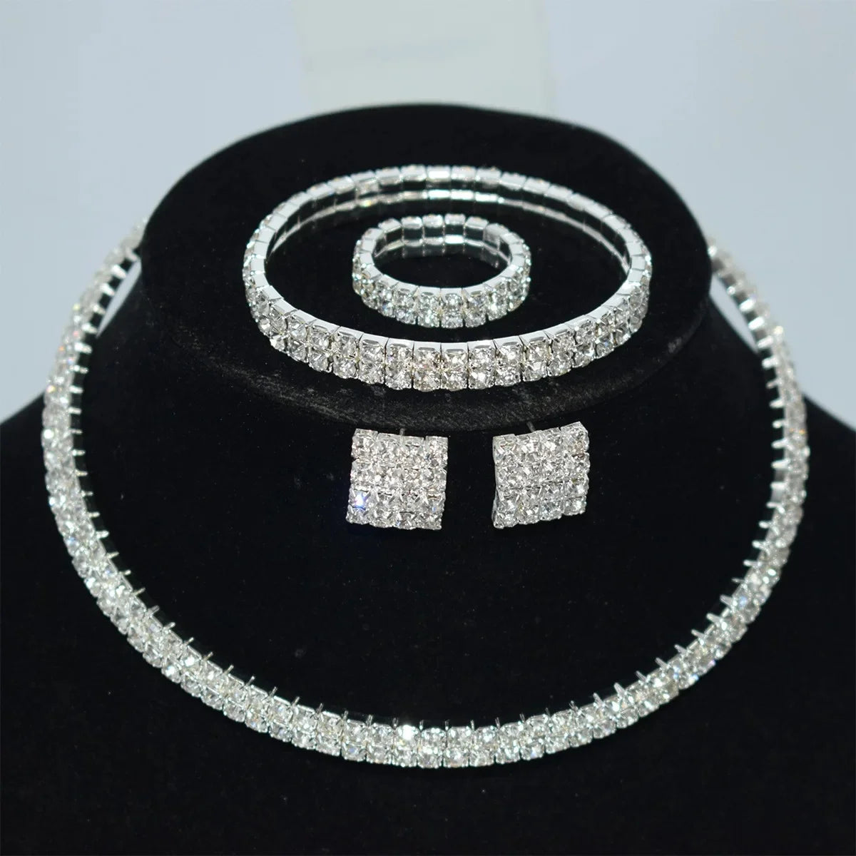 wedding jewelry, diamond chain, jewelry set, wedding jewelry set, chain jewelry, diamond set, gold diamond chain, diamond jewelry set, necklace chain, wedding earrings