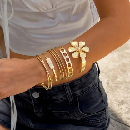 Punk-Armbandset mit kubanischen Ketten für Damen