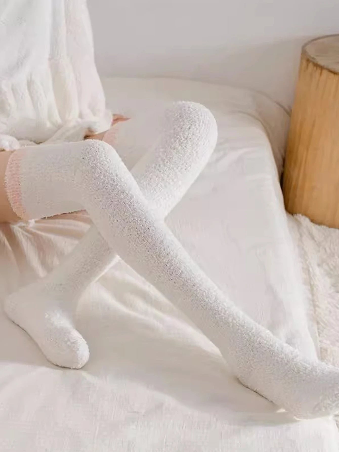 Women's Plush Coral Fleece Socks - Non-Slip Warm Knitted Floor Socks