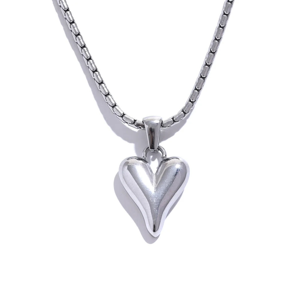 Waterproof 18K Gold Stainless Steel Heart Pendant Necklace