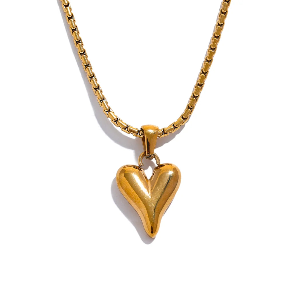 Waterproof 18K Gold Stainless Steel Heart Pendant Necklace