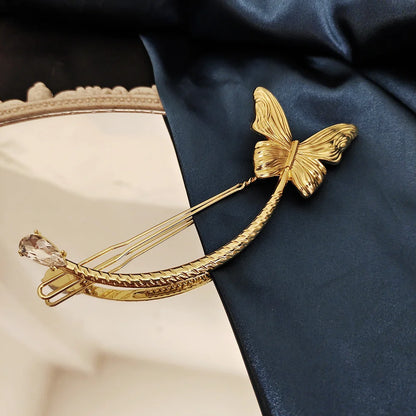 Haarspange mit Perlenbogen, stilvolles Accessoire