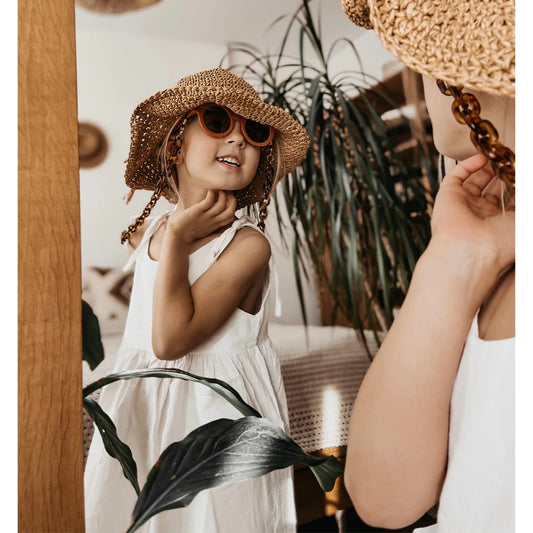 Ärmelloses Kleinkind-Mädchenkleid aus Baumwolle