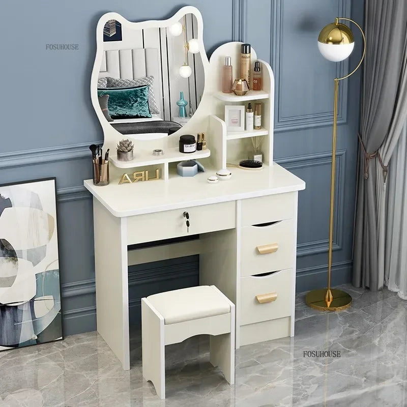 Ensemble de bureau de maquillage avec coiffeuse de maquillage