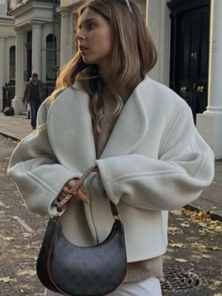 Chic V-neck Woolen Coat
