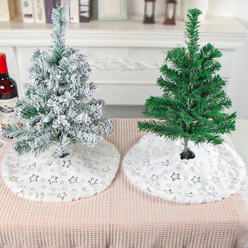 Plush Tree Skirt with Sequin Snowflakes for Festive Decor