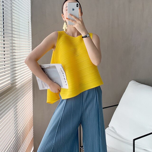 Summer Pleated Tops: Korean Aesthetic