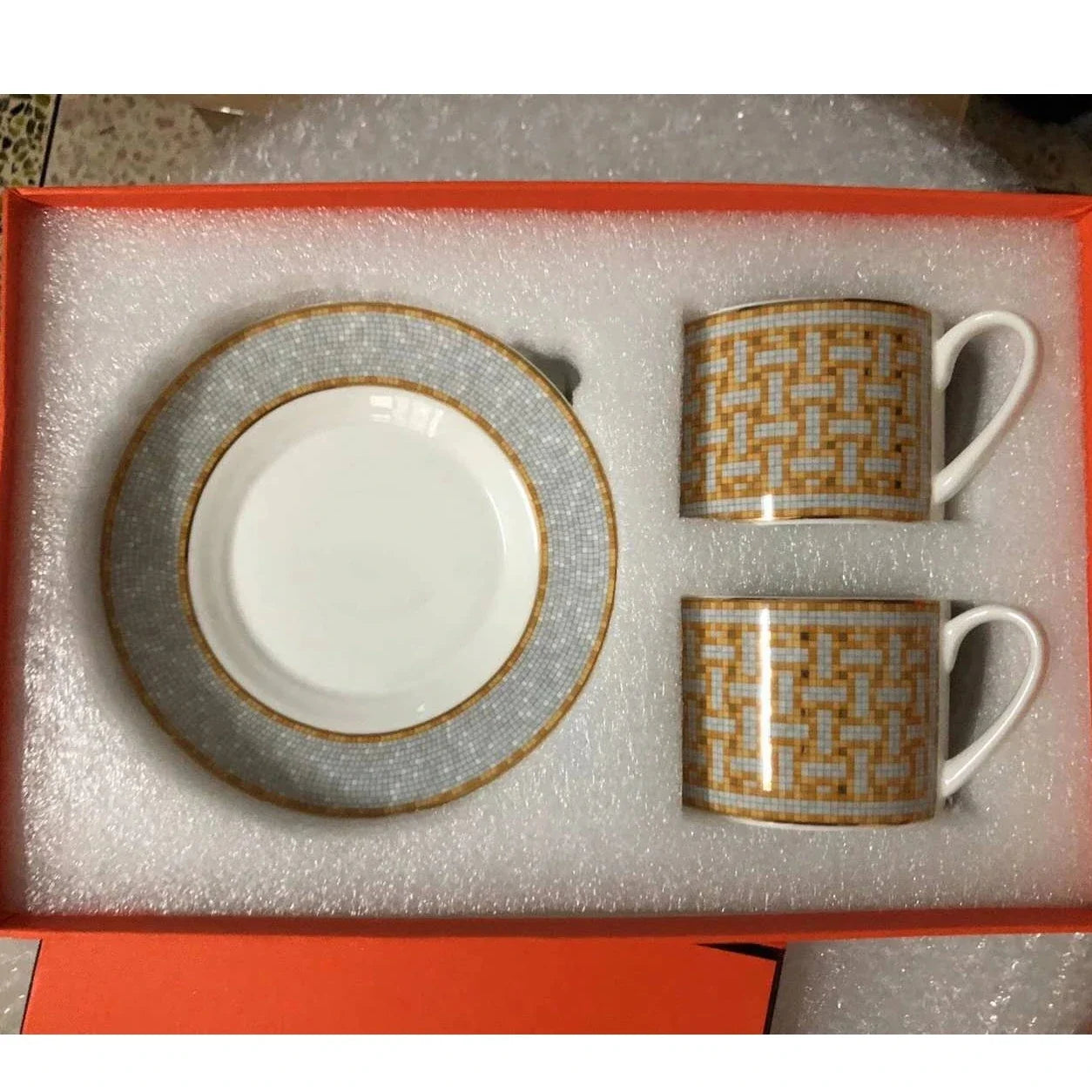 Bone Coffee Cups & Saucers Set Gift