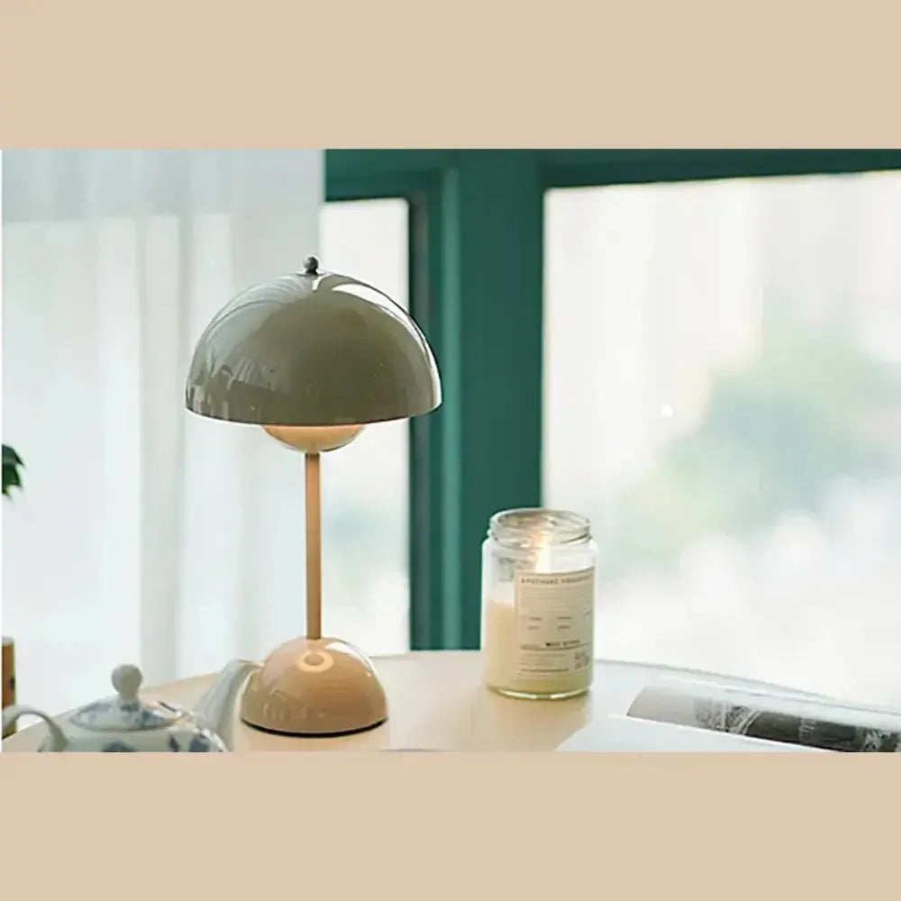 Rechargeable Mushroom Flower Bud LED Table Lamp - Modern Decor