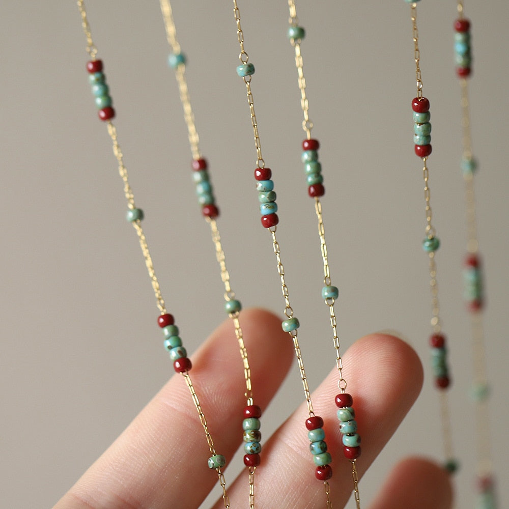 Collier de perles de verre en pierre de pin