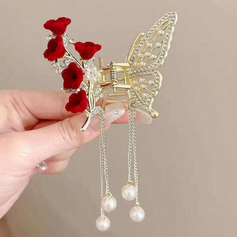 Haarspange mit Perlenquaste