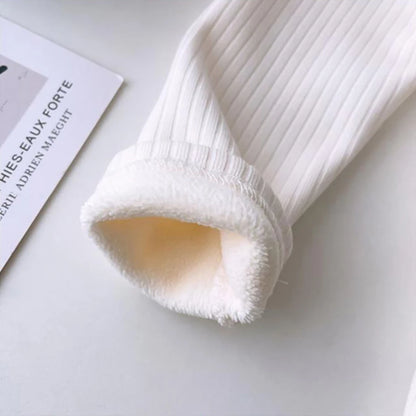 Winterbeiger Kinderpullover