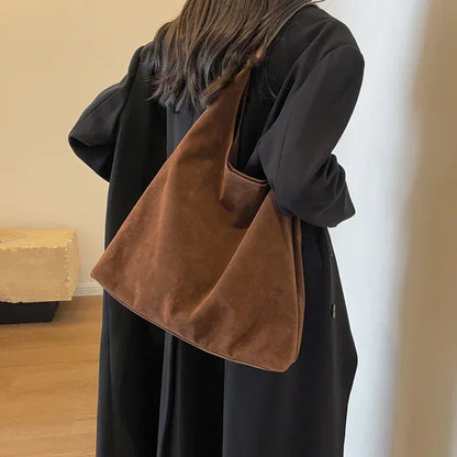 Grand sac à bandoulière en daim pour femme - Voyageur décontracté