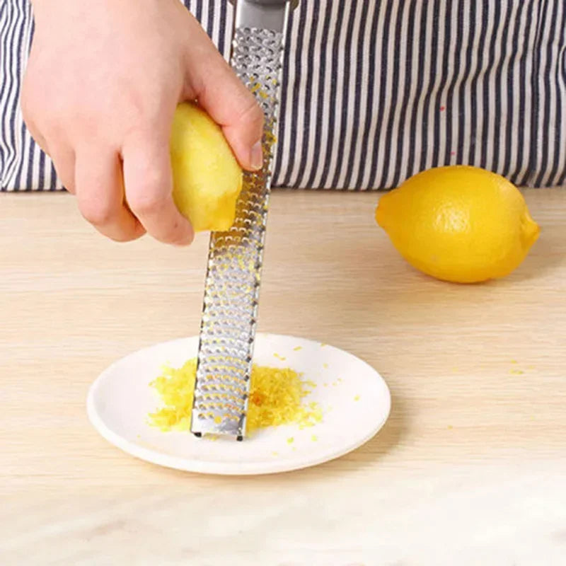 Stainless Steel Garlic Grater Vegetable Fruit Grinder Lemon Zester