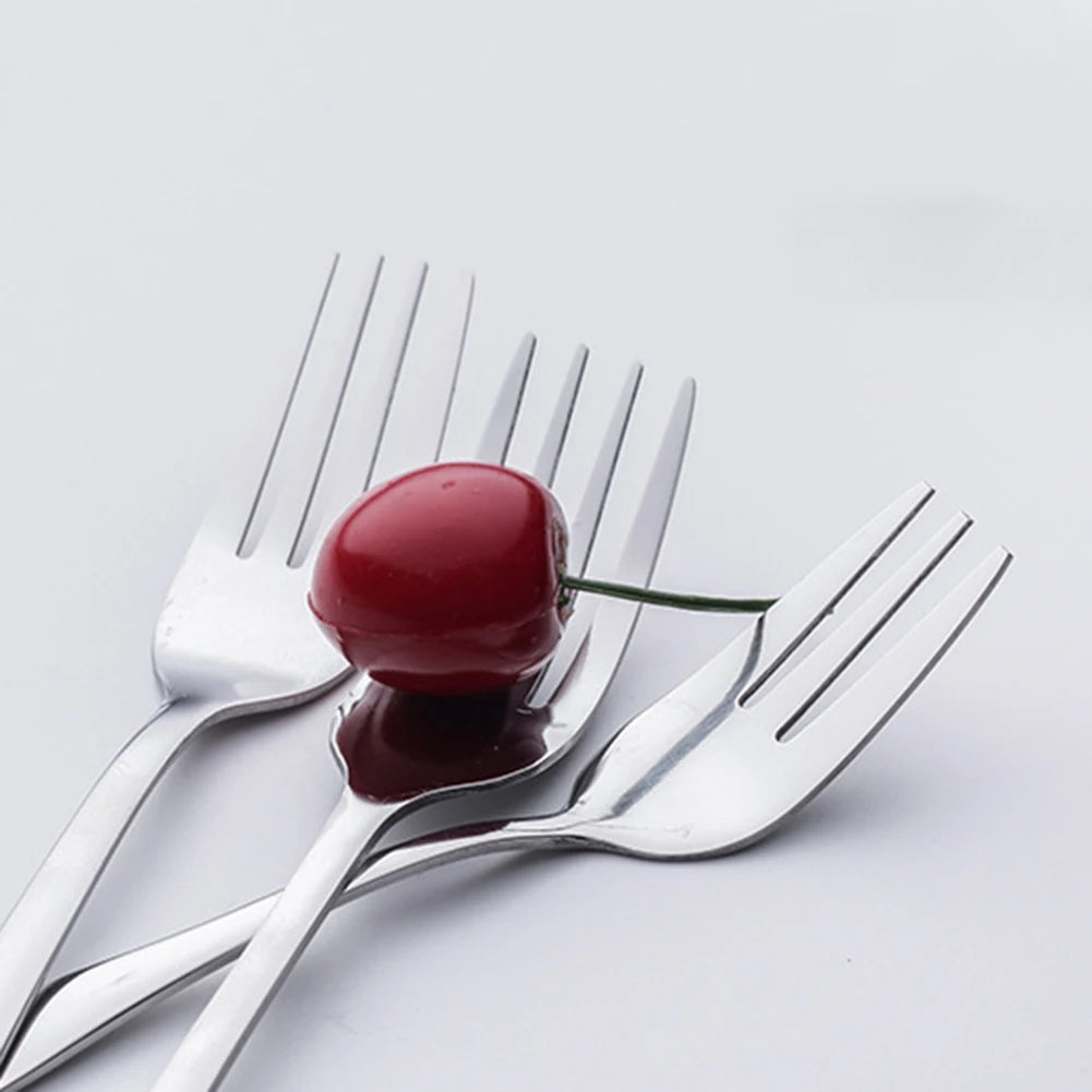 24-teiliges Geschirrset aus Edelstahl