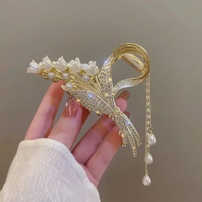 Chic Pearl & Rhinestone Hair Claw