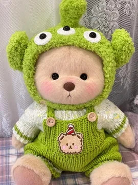 Ensemble poupée et vêtements en peluche Little Bear