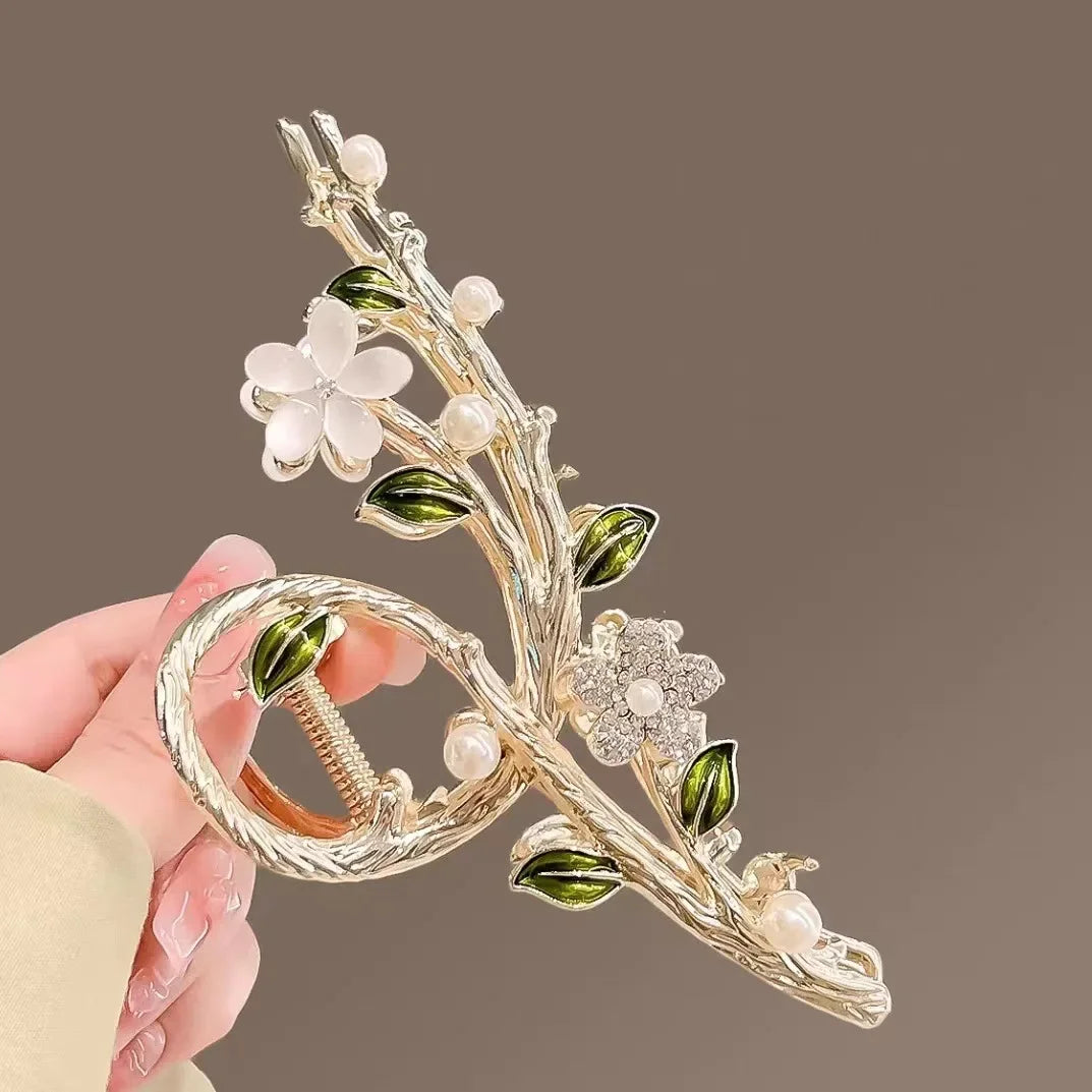 Bamboo Hair Crab, Tassel Hair Clip, Pearl Hair Crab, Women’s Hair Accessories, Elegant Hair Claw, Fashion Hair Clip, Bamboo Tassel Hair Claw, Pearl Tassel Hair Crab, Stylish Hair Claw for Women, Hair Accessories for Girls, Decorative Hair Clip, Luxury Pearl Hair Crab, Trendy Hair Claw, Bamboo Hair Accessory, Tassel Pearl Hair Clip