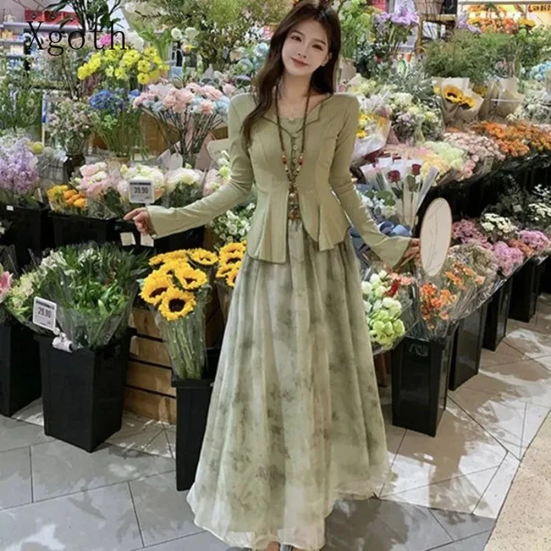 women's high-waisted cardigan t-shirt, high-waisted cardigan top, women's casual cardigan shirt, trendy high-waist t-shirt for women, stylish cardigan t-shirt, women's fashion high-waist top, high-waisted cardigan blouse, comfy women's cardigan shirt, high-waisted casual wear for women, modern women's cardigan tee