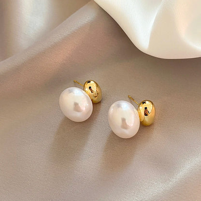 pearl earrings, earrings gold, flat pearl earrings, gold and pearl earrings, flat earrings, gold bean earrings, pearl earrings drop