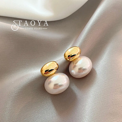 pearl earrings, earrings gold, flat pearl earrings, gold and pearl earrings, flat earrings, gold bean earrings, pearl earrings drop