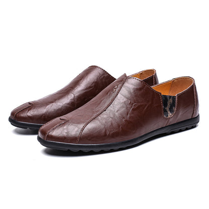 Chaussures en cuir classiques pour hommes d'âge moyen