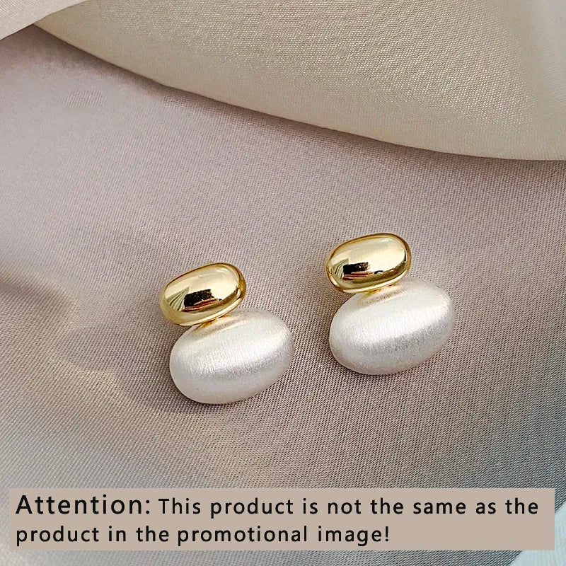 pearl earrings, earrings gold, flat pearl earrings, gold and pearl earrings, flat earrings, gold bean earrings, pearl earrings drop