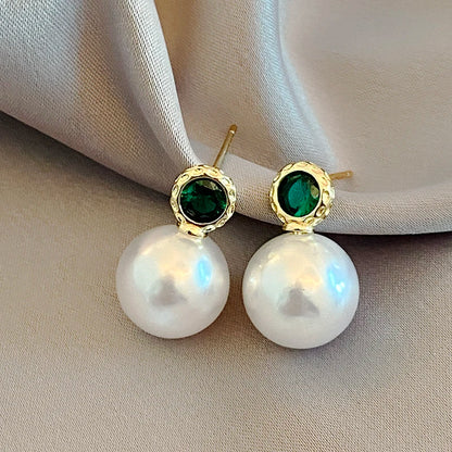pearl earrings, earrings gold, flat pearl earrings, gold and pearl earrings, flat earrings, gold bean earrings, pearl earrings drop