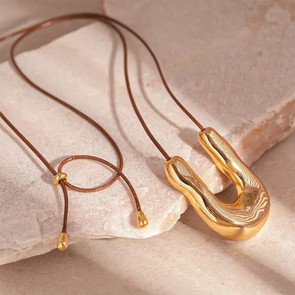 pendant necklace, necklace women, horseshoe pendant, women's pendant necklace, jewelry necklace, horseshoe necklace, pendant chain, horseshoe pendant necklace, chain necklace, charm necklace, horse shoe necklace