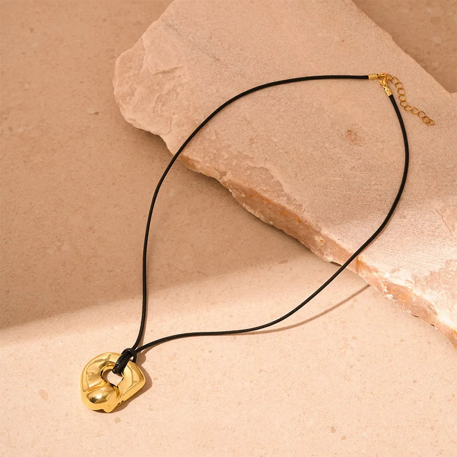 pendant necklace, necklace women, horseshoe pendant, women's pendant necklace, jewelry necklace, horseshoe necklace, pendant chain, horseshoe pendant necklace, chain necklace, charm necklace, horse shoe necklace