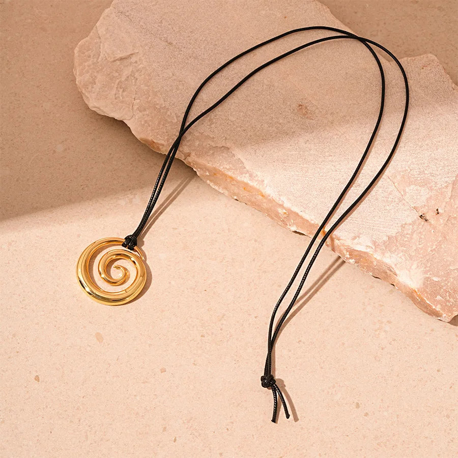 pendant necklace, necklace women, horseshoe pendant, women's pendant necklace, jewelry necklace, horseshoe necklace, pendant chain, horseshoe pendant necklace, chain necklace, charm necklace, horse shoe necklace